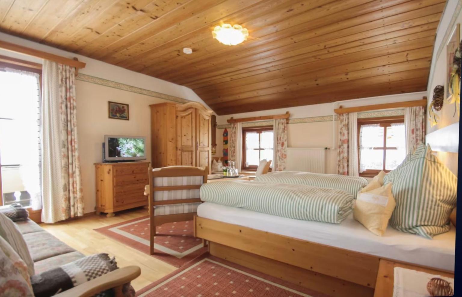 Gaestehaus Herbstbauernhof Зигсдорф Екстериор снимка